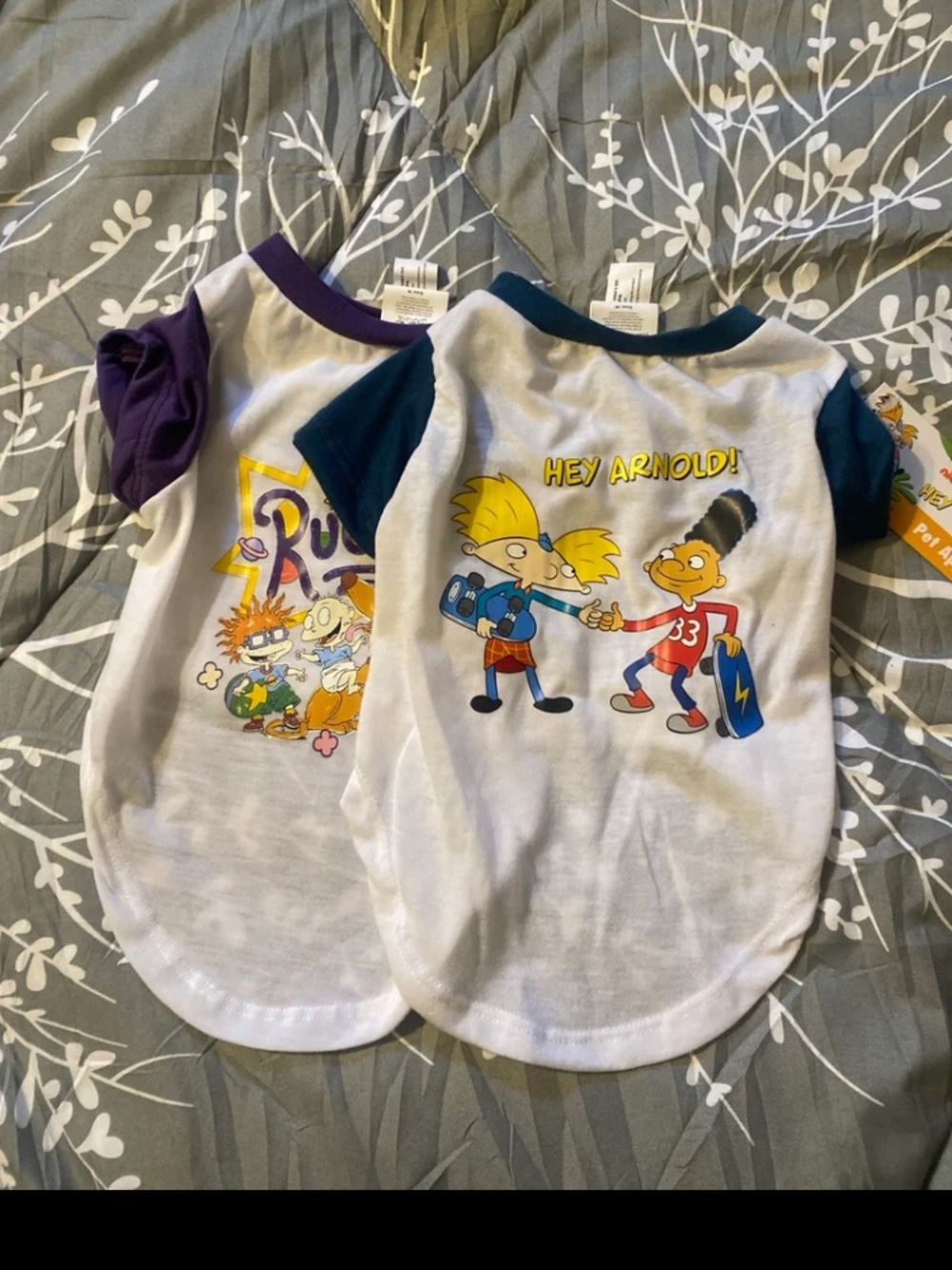 Hey Arnold! Cartoon Dog Tee — White with Blue & Yellow Graphic M
